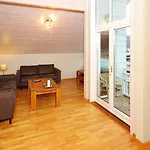 Five-bedroom In 2 * Jelsa