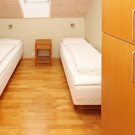 펜션 Five-bedroom In 2 *