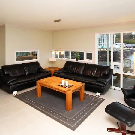 Holiday home Five-bedroom In 2