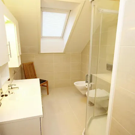 Feriehus Five-bedroom In 2 Jelsa