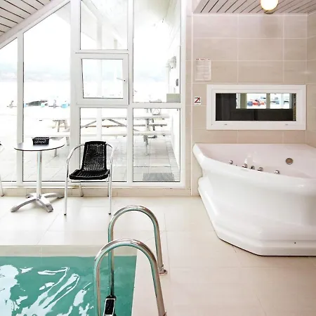 Five-bedroom In 2 펜션