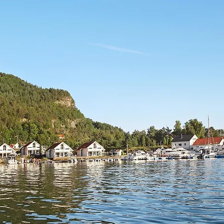 Five-bedroom In 2 * Jelsa