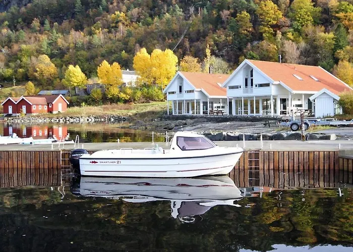 Five-bedroom In 2 * Jelsa