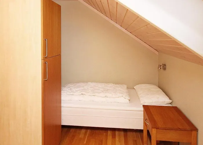 Five-bedroom In 2 Ferienhaus *