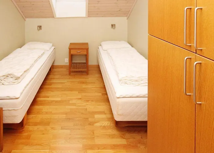 Holiday home Five-bedroom In 2 *