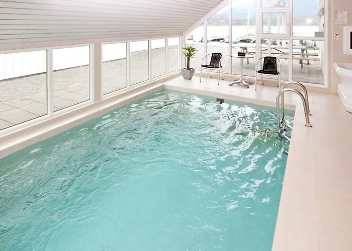 Five-bedroom In 2 Ferienhaus